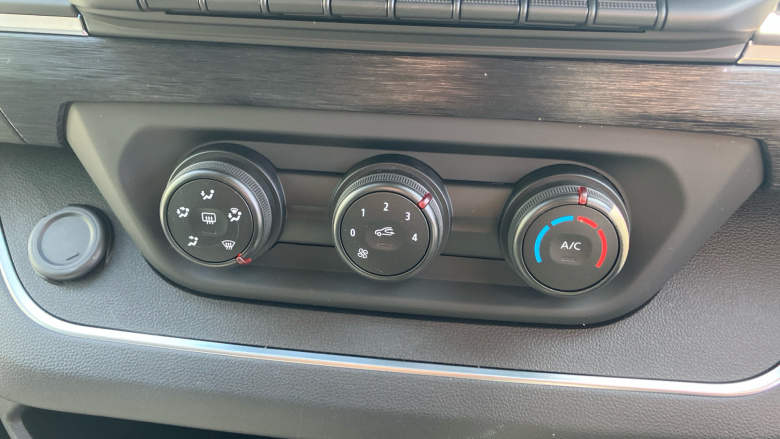 Renault Trafic Swb Diesel SL30 Blue dCi 130 Extra [Safety] Van